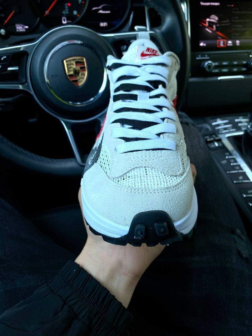 Nike VaporWaffle x Sacai