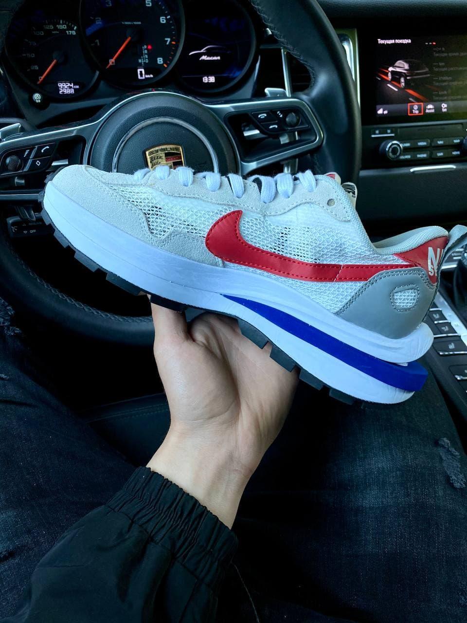 Nike VaporWaffle x Sacai