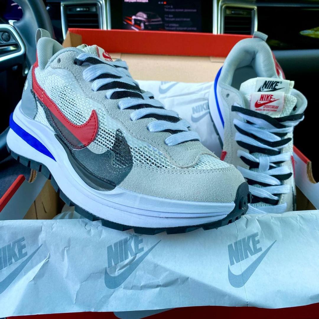 Nike VaporWaffle x Sacai