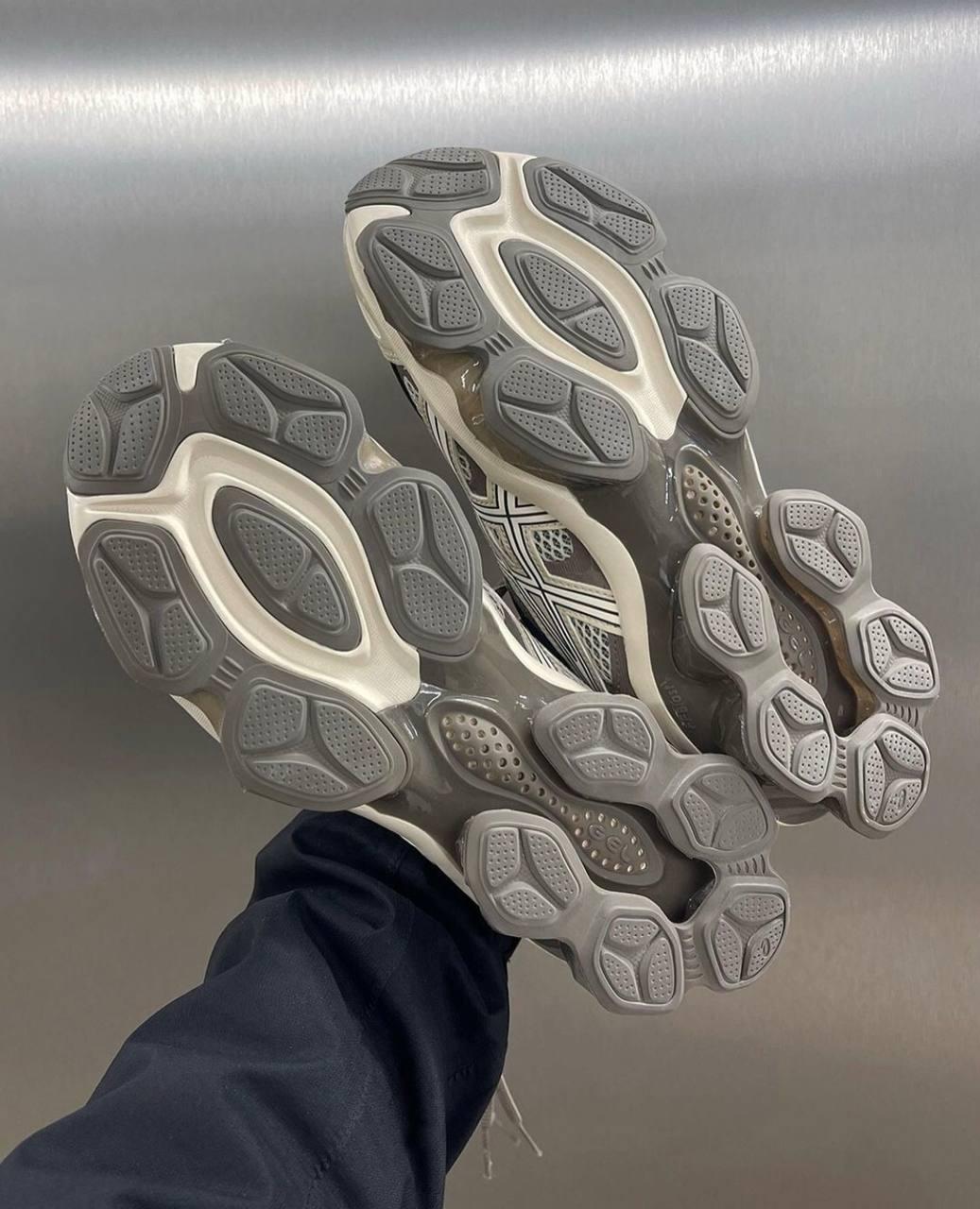 Asics Gel-quantum BIRTH DARK TAUPE