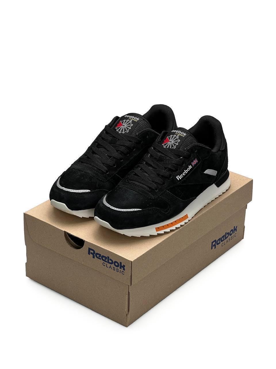 Reebok Classic M Black White