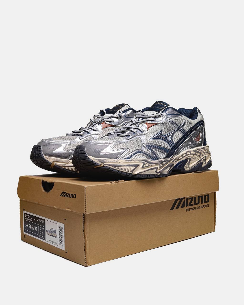 Mizuno Adventure Dirty Grey