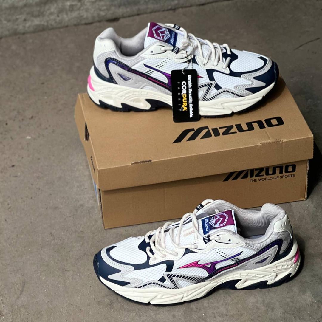 Mizuno Adventure TWE
