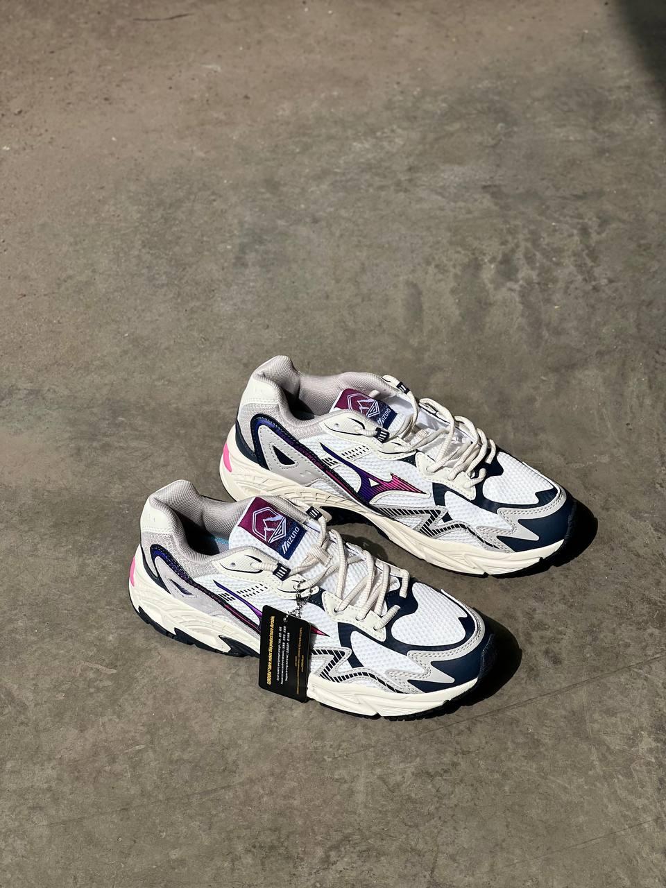 Mizuno Adventure TWE