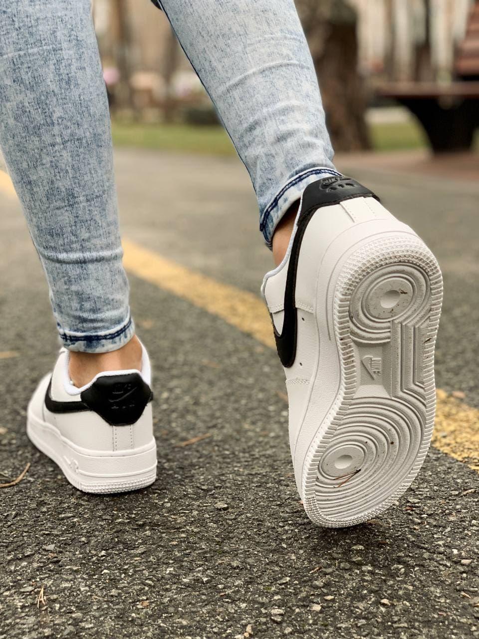Nike Air Force 1 White Black Logo 2