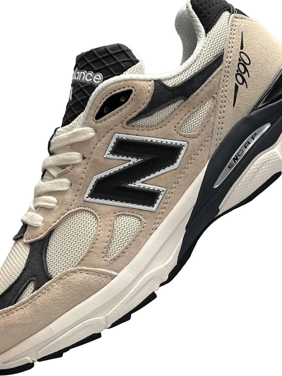New Balance 990v3 Beige Black