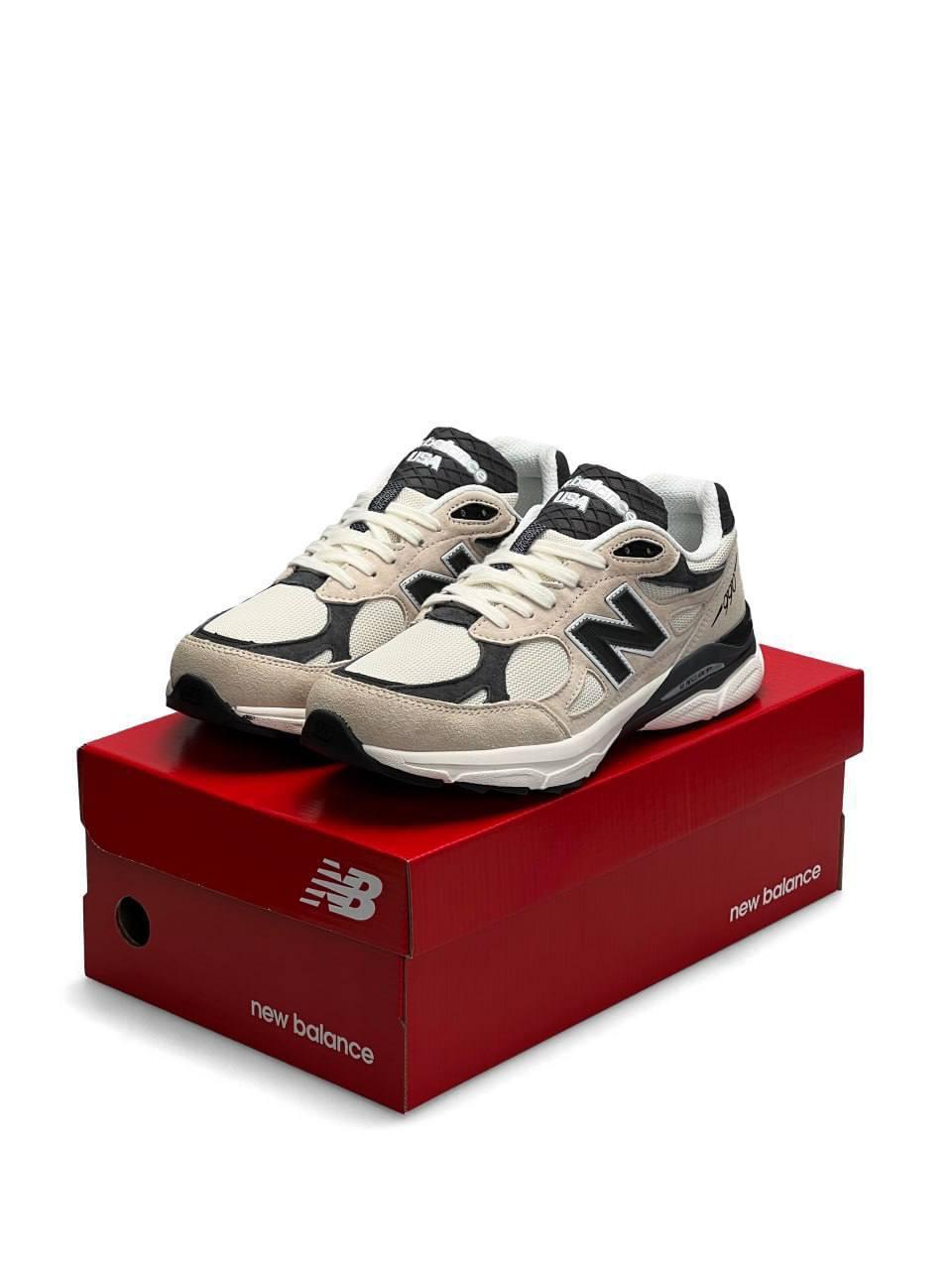 New Balance 990v3 Beige Black