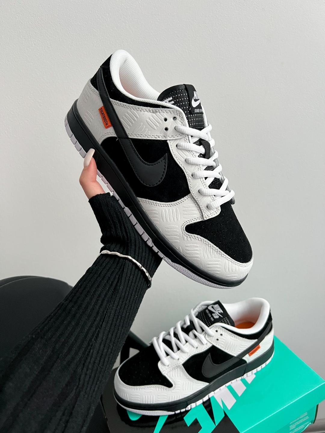 Nike SB x TIGHTBOOTH Dunk Low Pro Black White