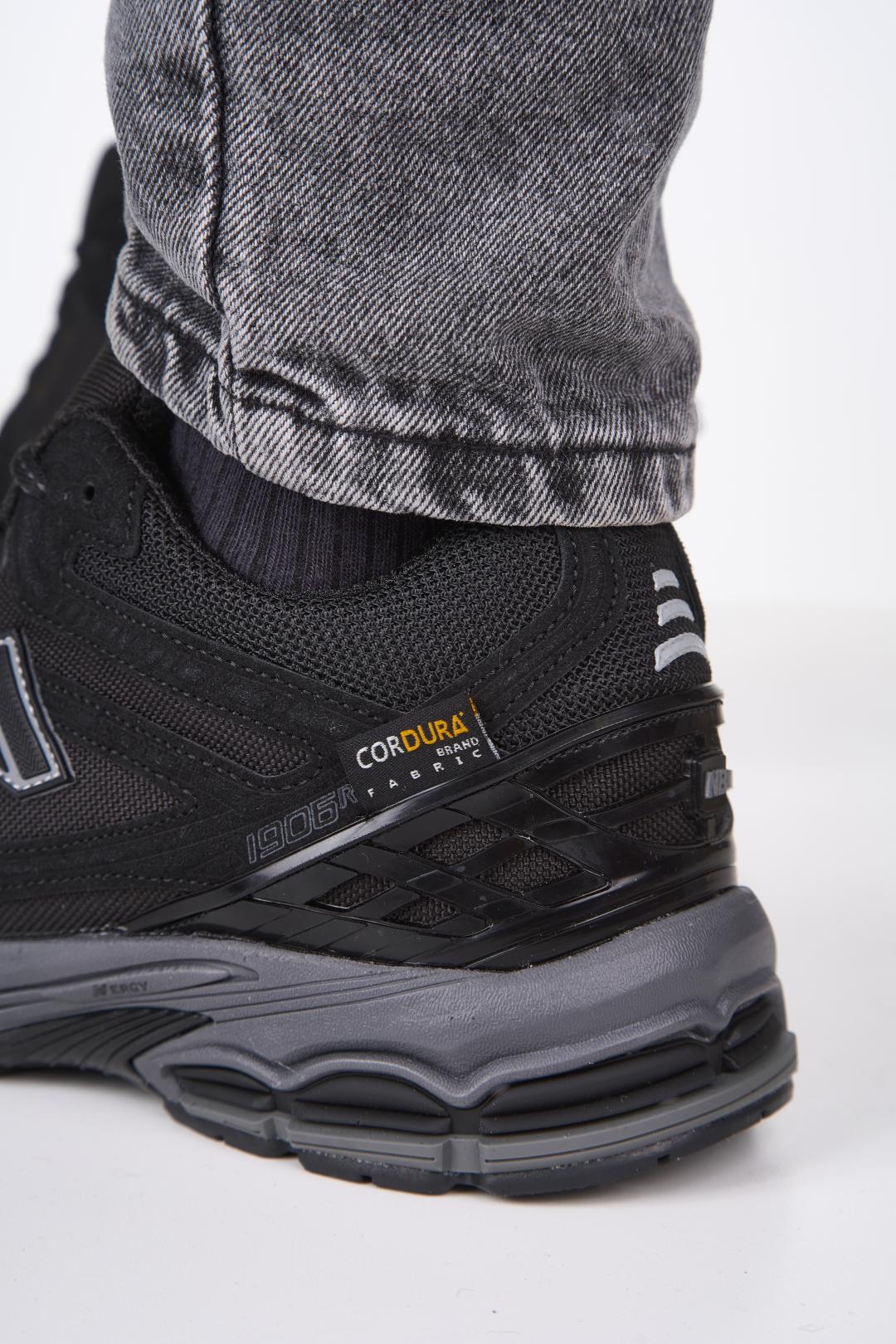 New Balance 1906r GTX Cordure Black Grey Fur