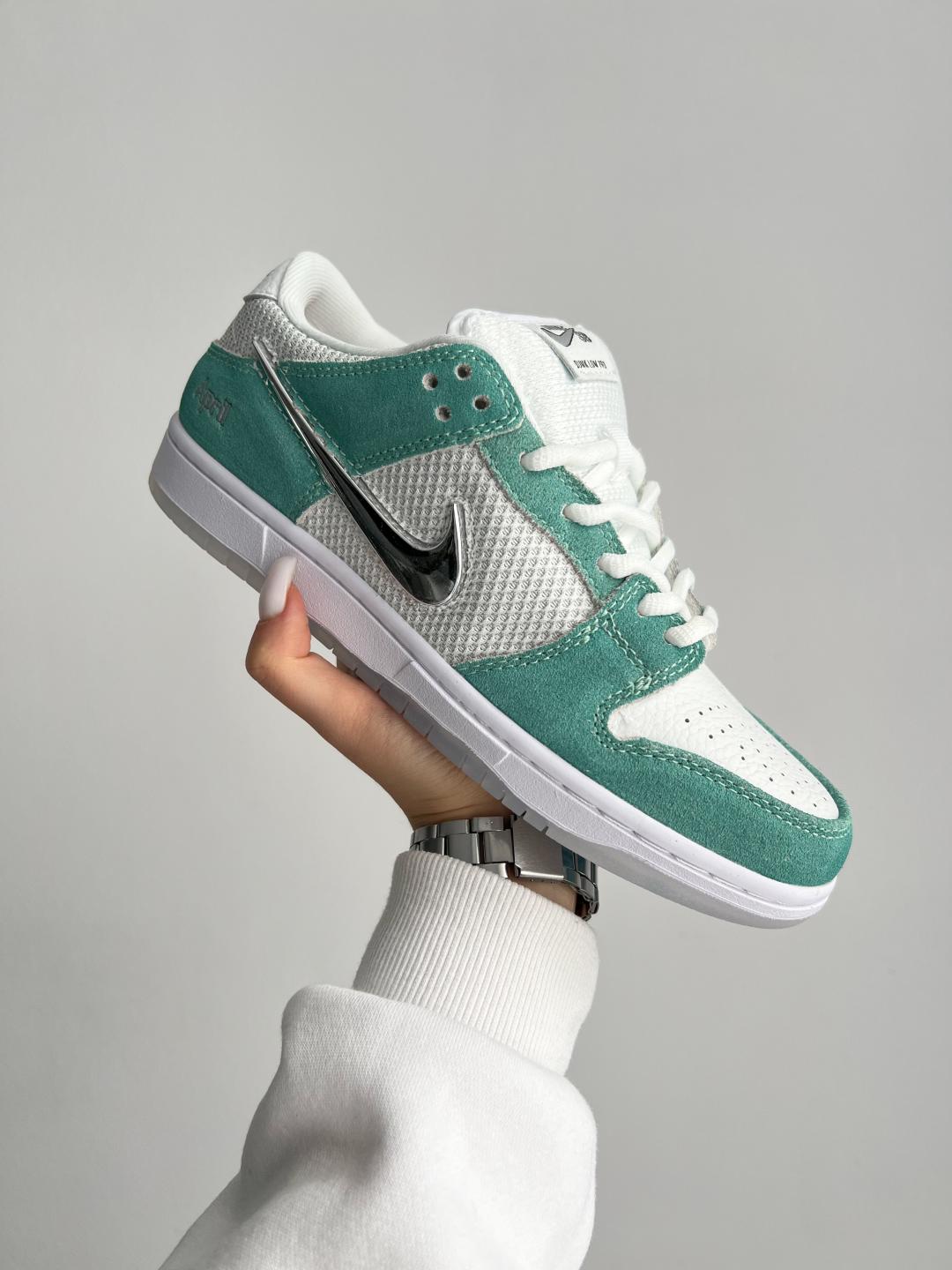 April Skateboards x Nike Dunk Low SB Turbo Green