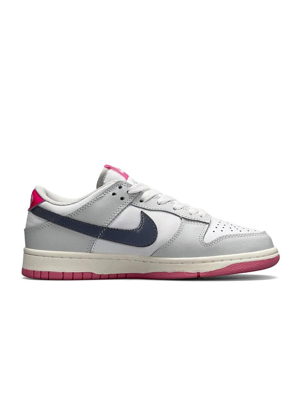 Nike SB Dunk Low Pink Puck