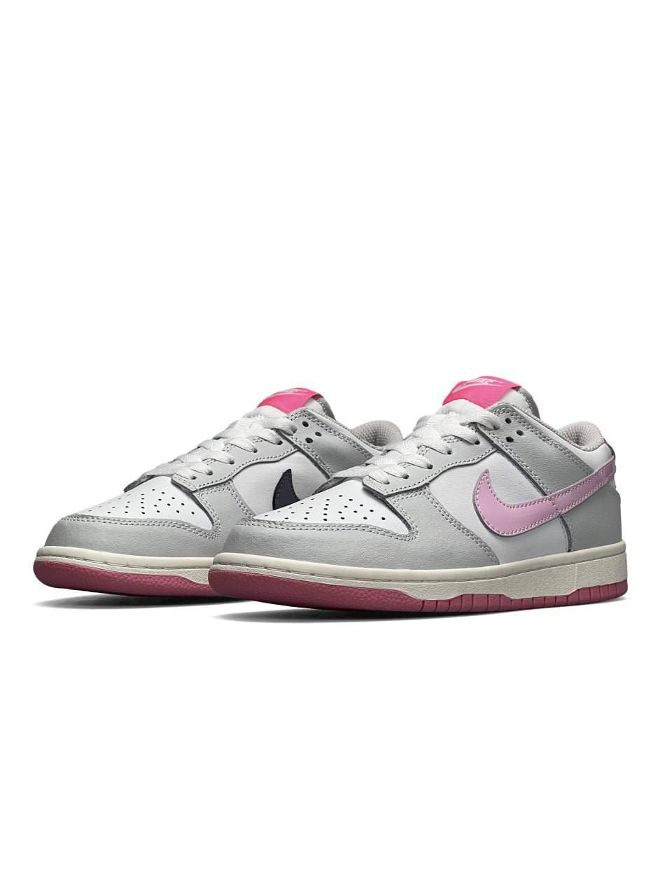 Nike SB Dunk Low Pink Puck