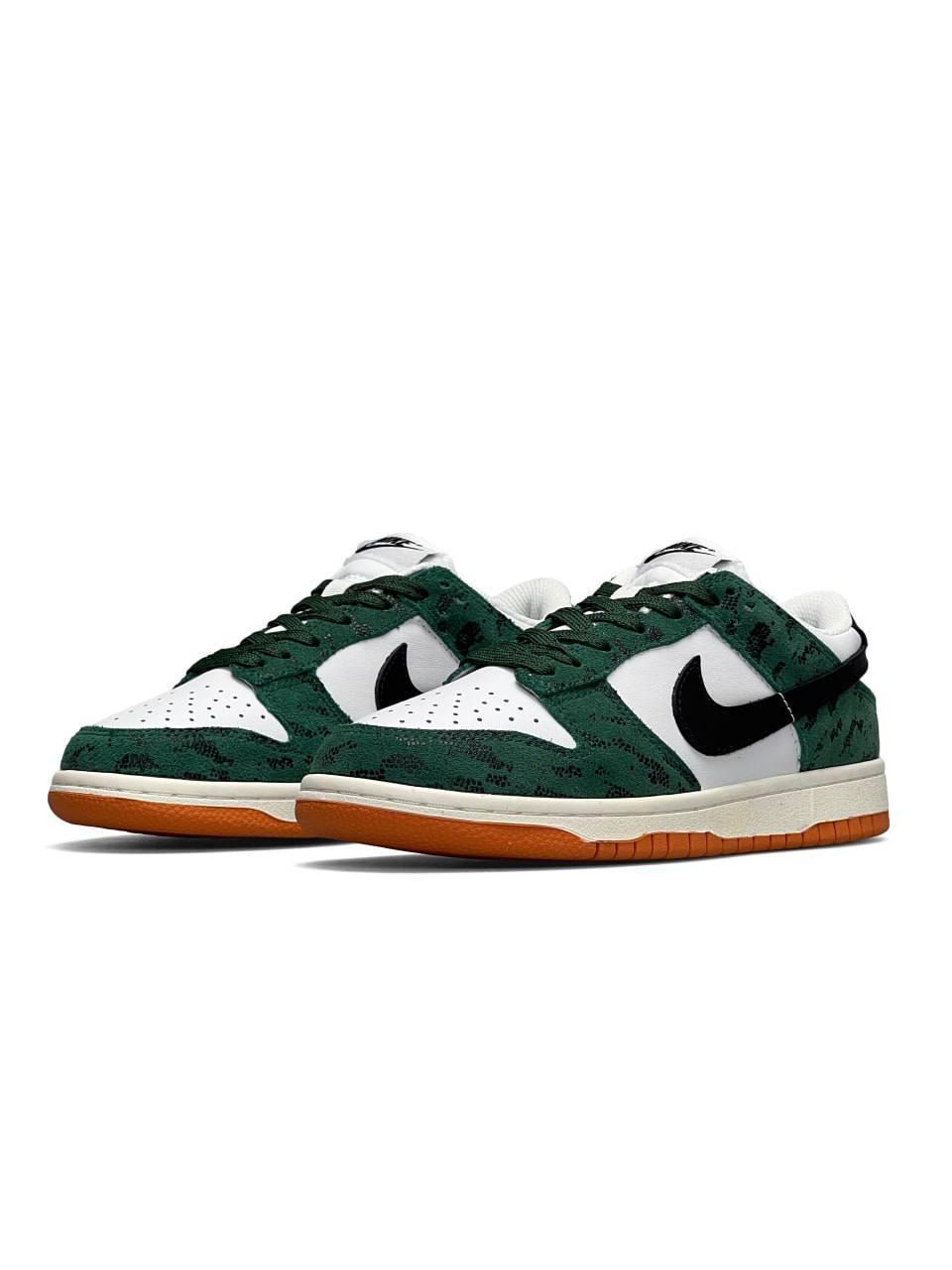 Nike SB Dunk Low Green Snake