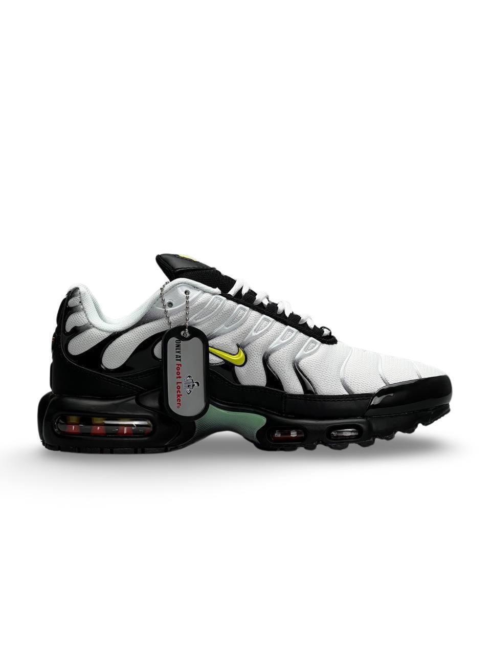 Nike Air Max Plus White Black Mint