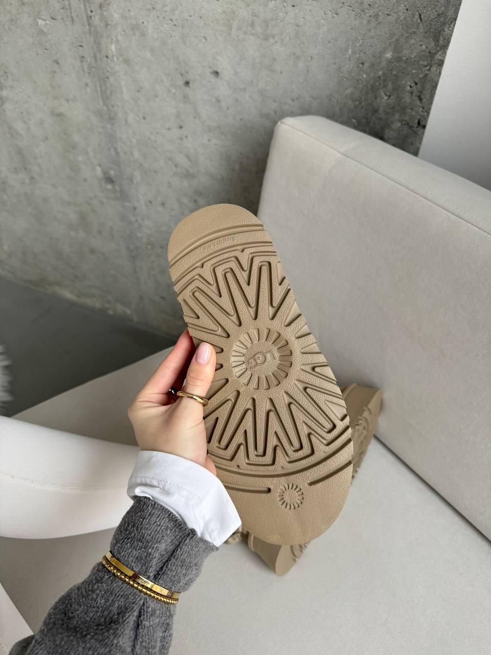 Ugg Tasman Platform Beige