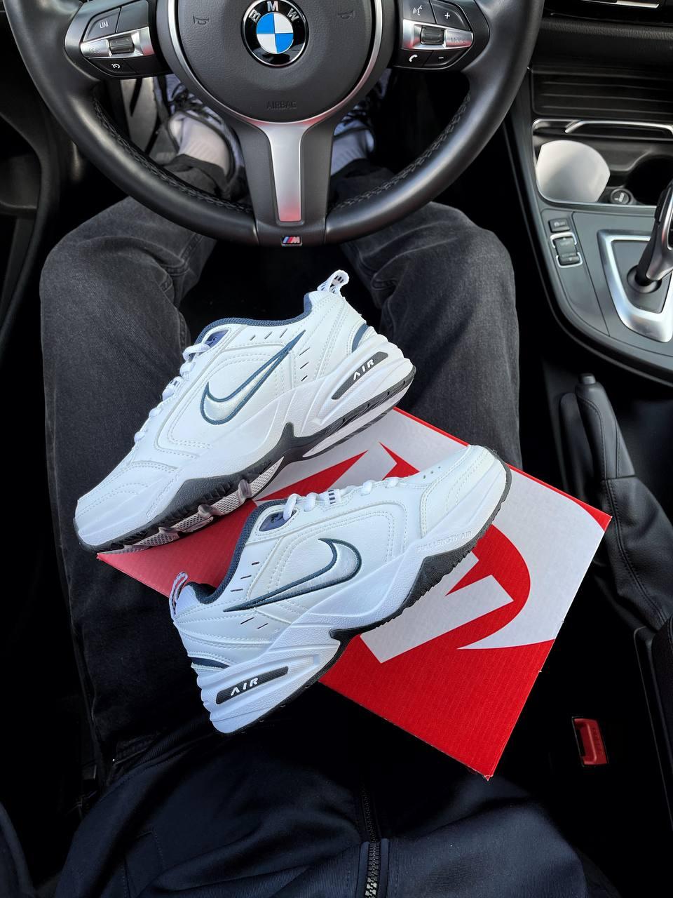 Nike Air Monarch White