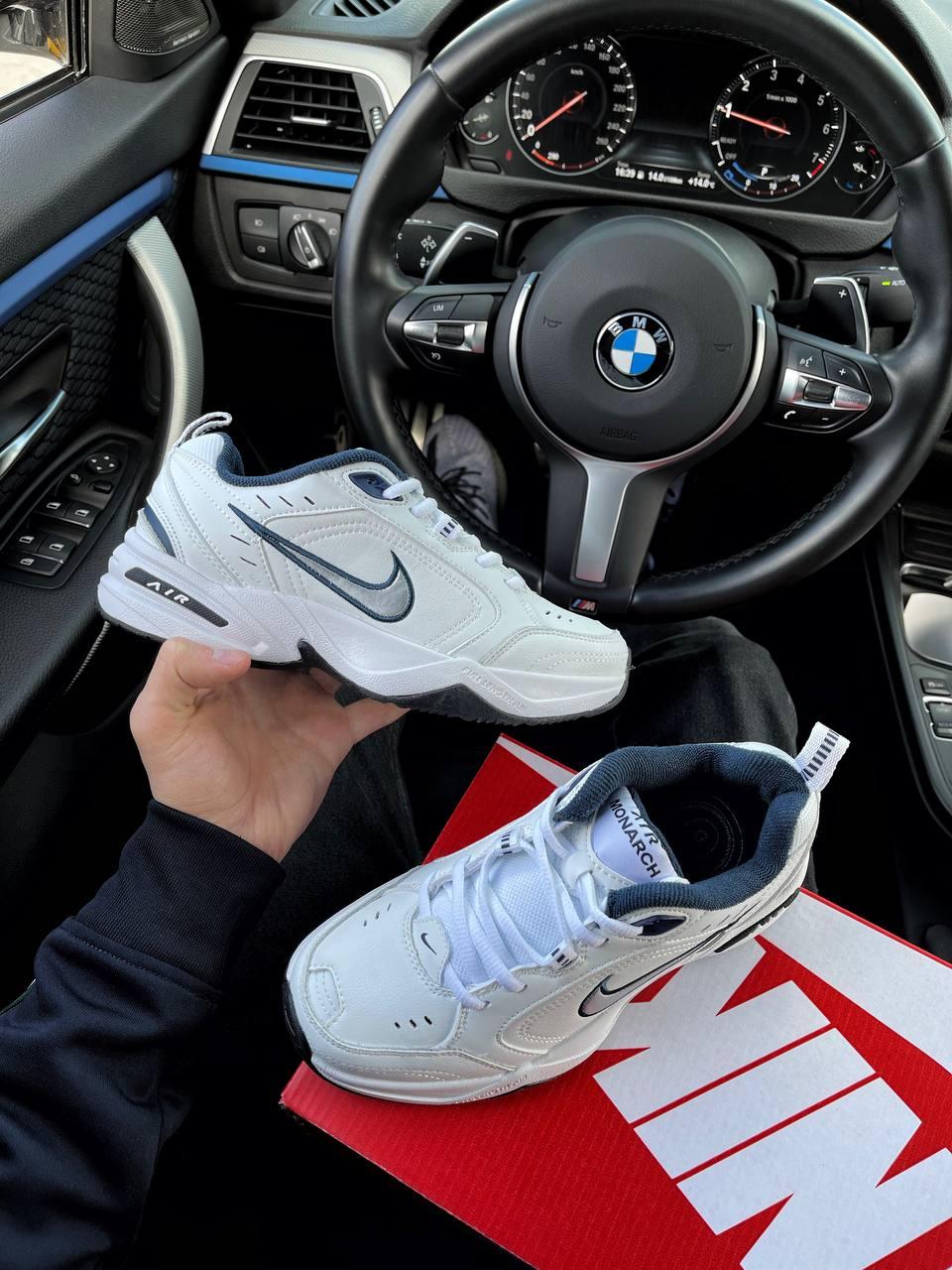 Nike Air Monarch White