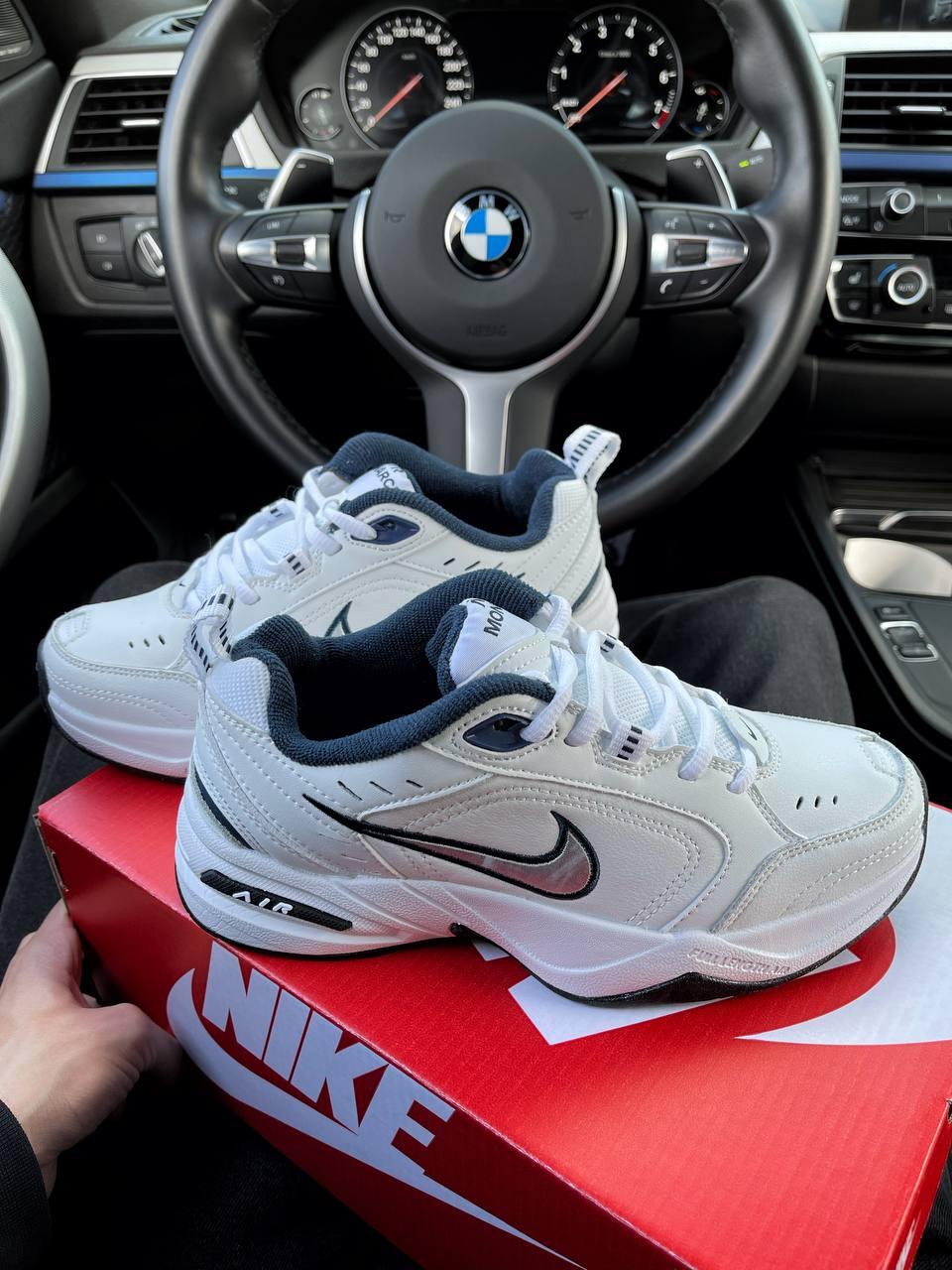Nike Air Monarch White