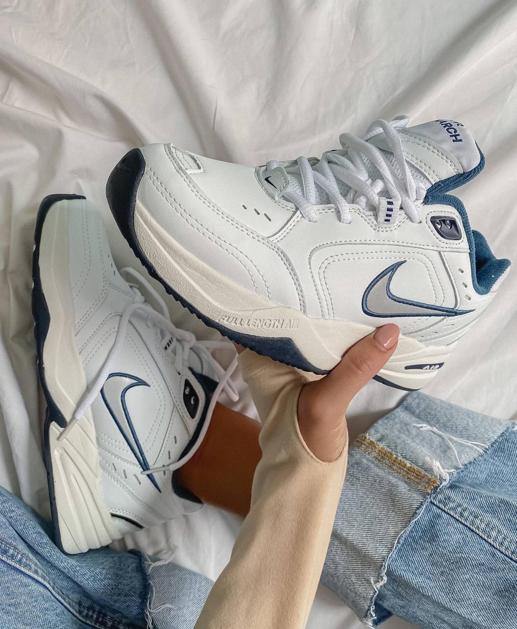 Nike Air Monarch White
