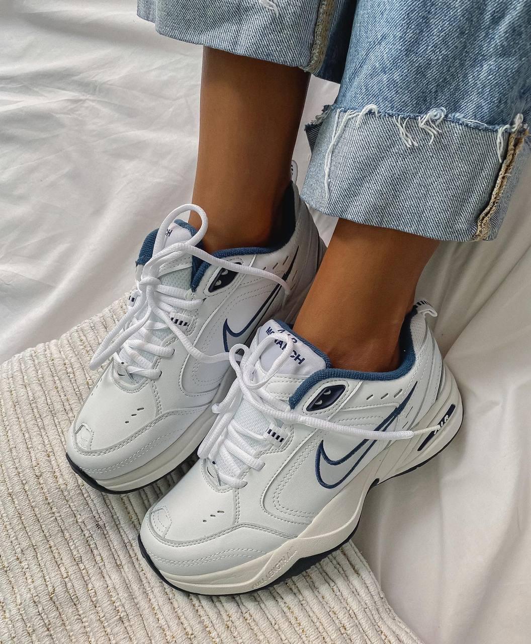 Nike Air Monarch White