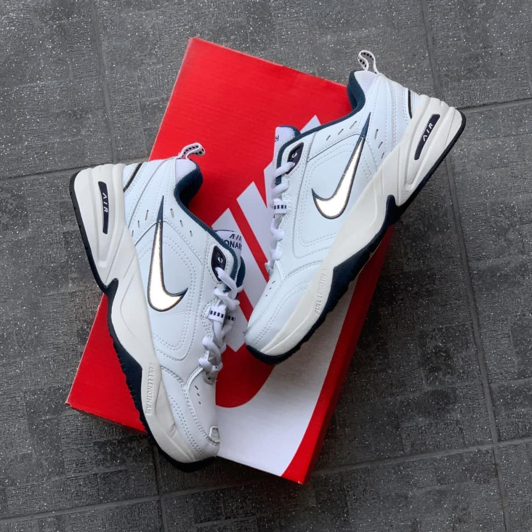 Nike Air Monarch White
