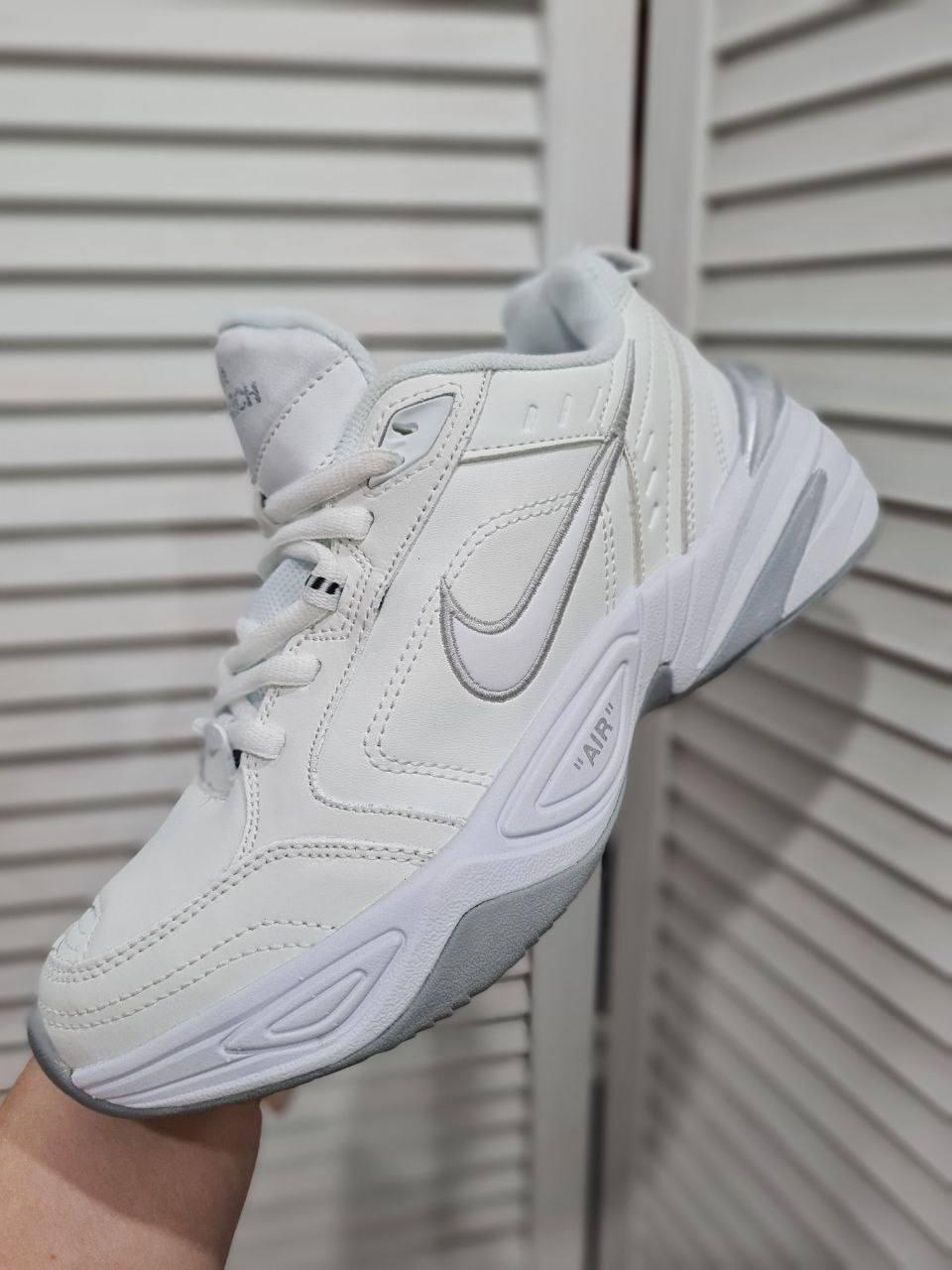 Nike Air Monarch White v2