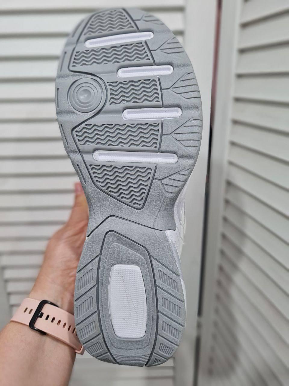 Nike Air Monarch White v2