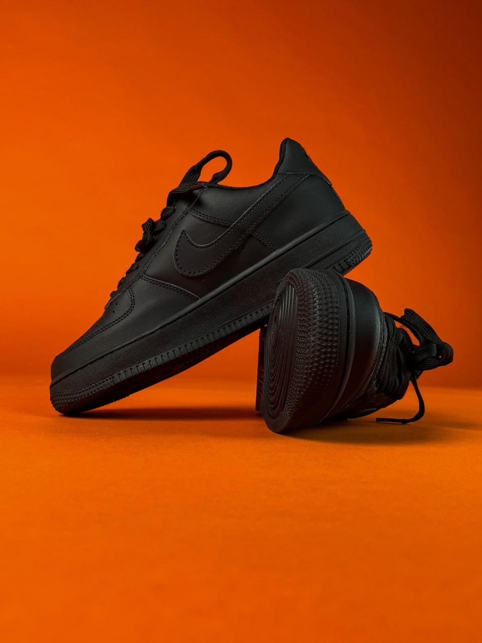 Nike Air Force 1 Black 2.0