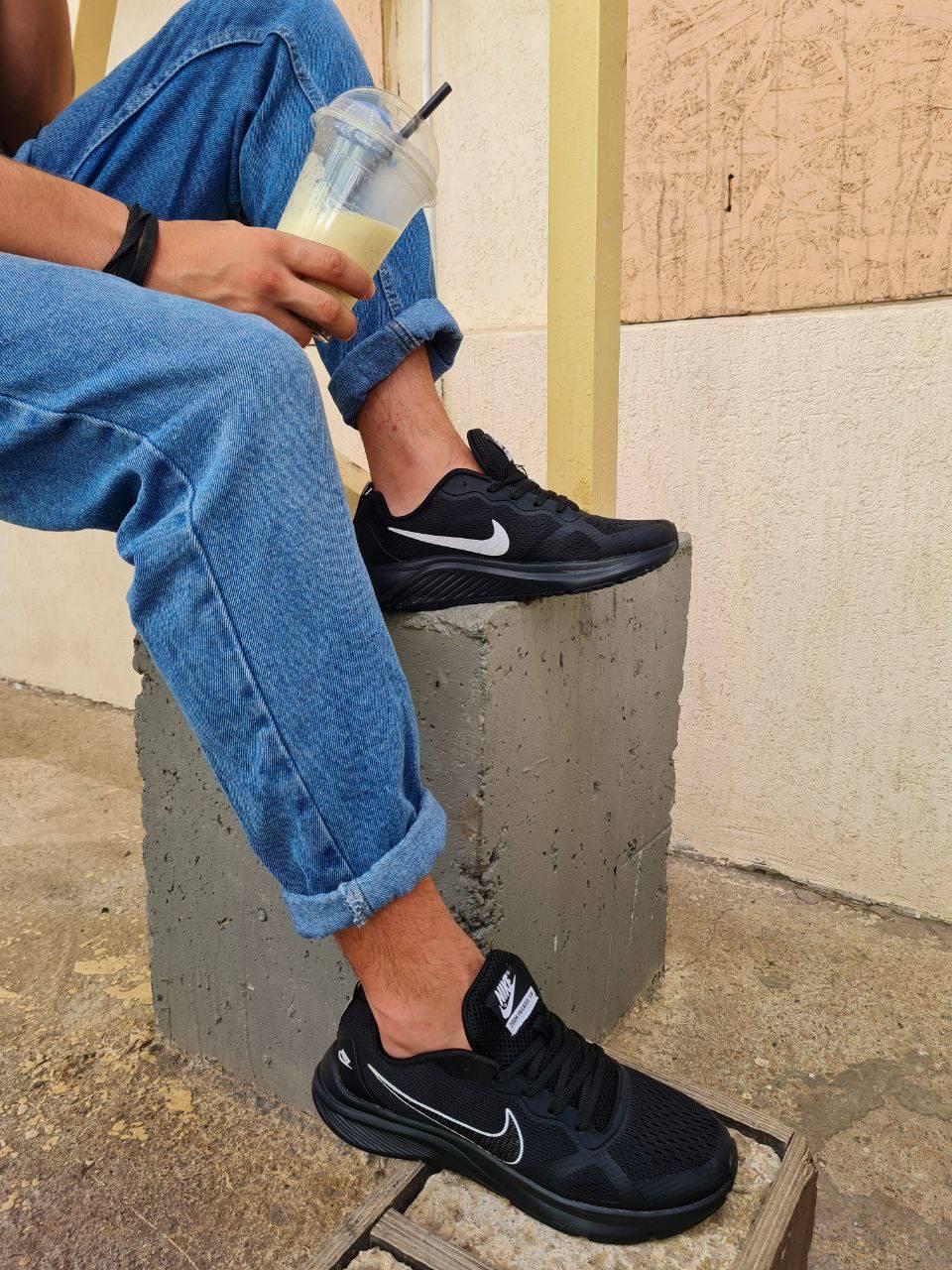 Nike Zoom Pegasus Black White Logo