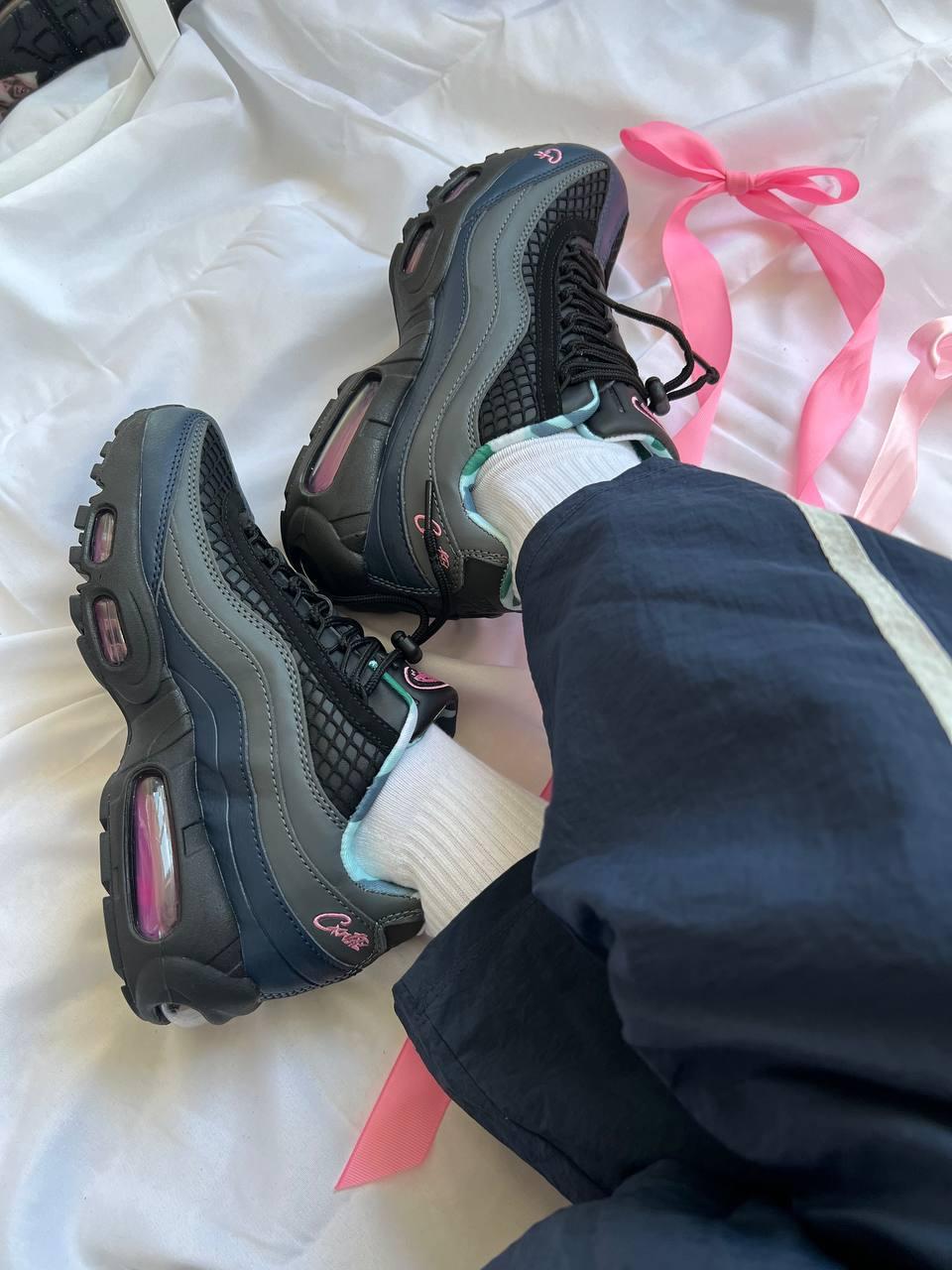 Nike Air Max 95 x Corteiz Pink