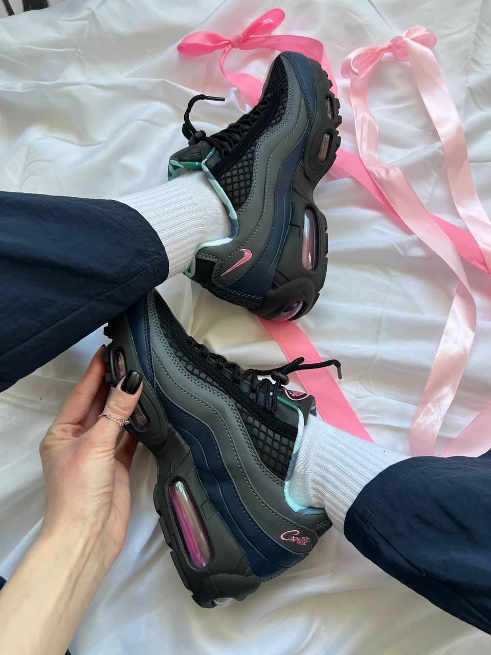 Nike Air Max 95 x Corteiz Pink