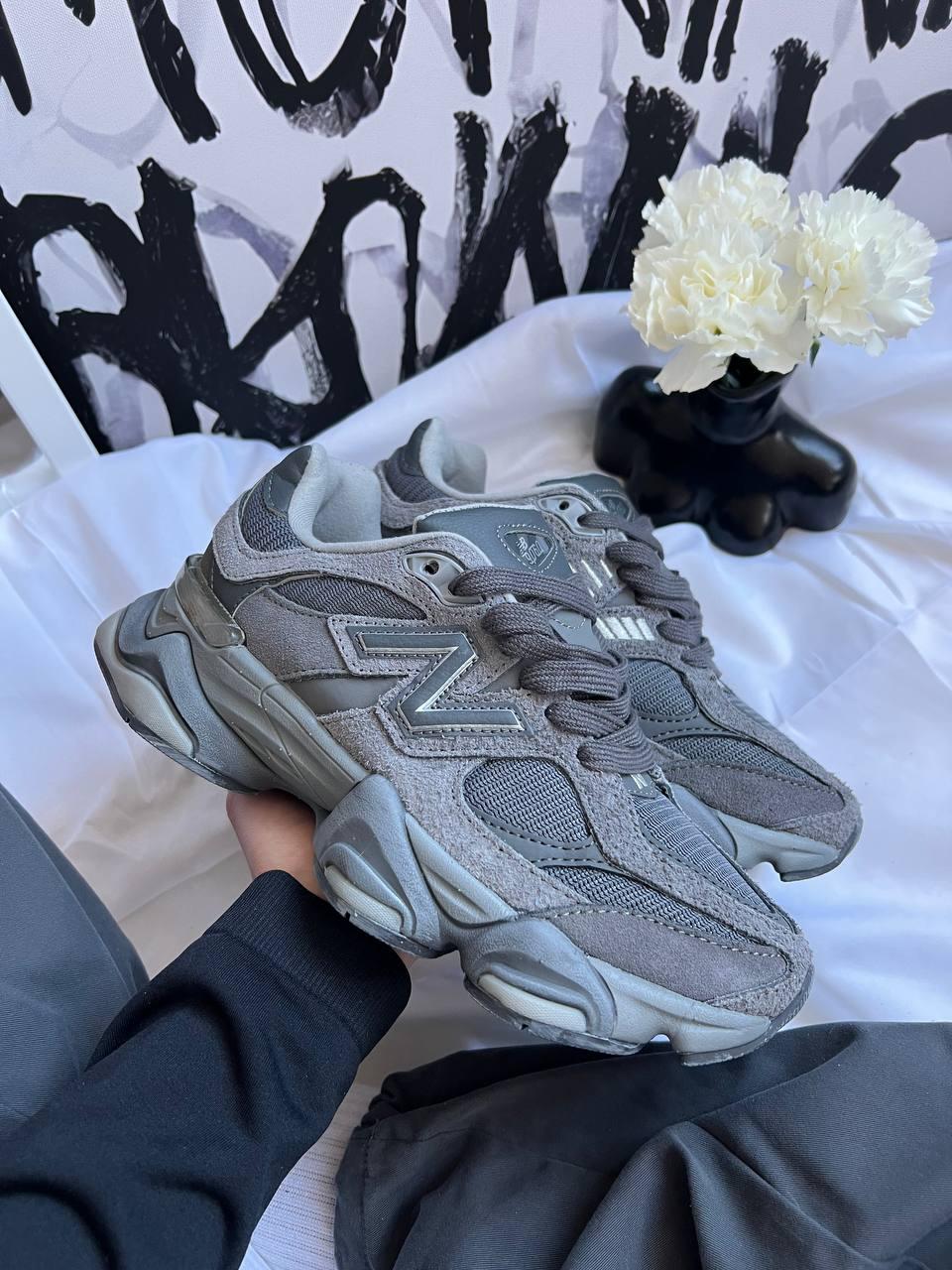 New Balance 9060 Vintage