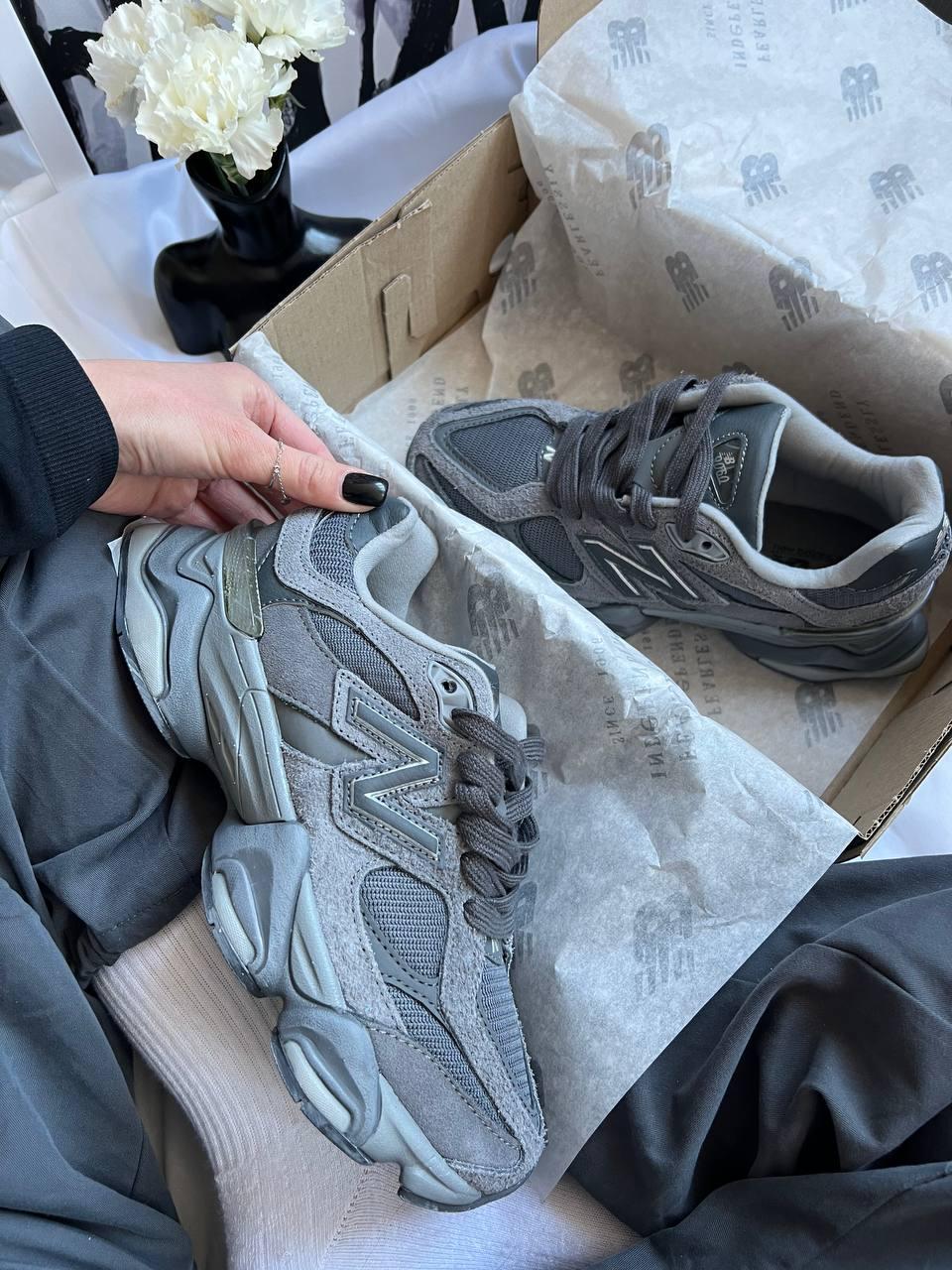 New Balance 9060 Vintage