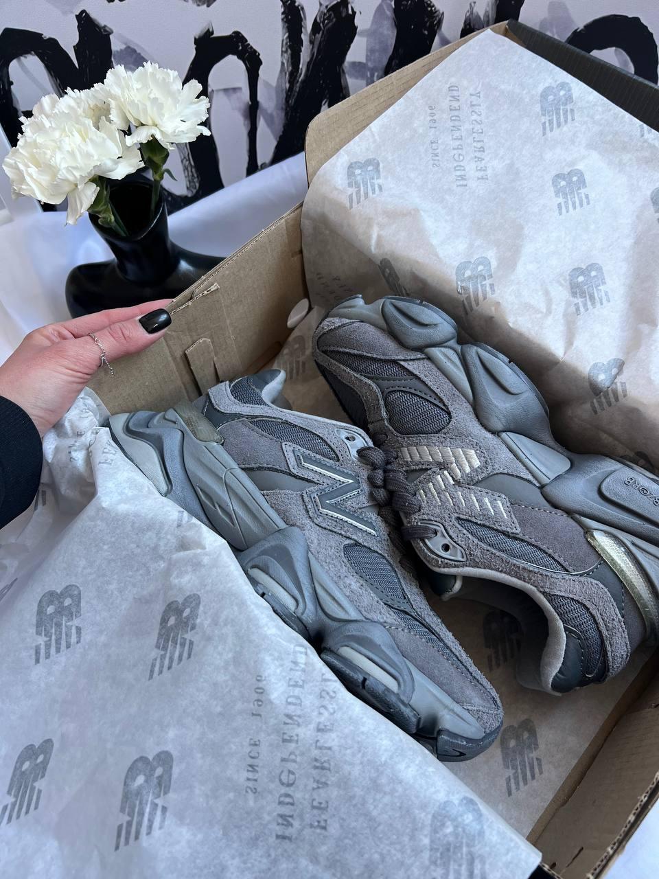 New Balance 9060 Vintage