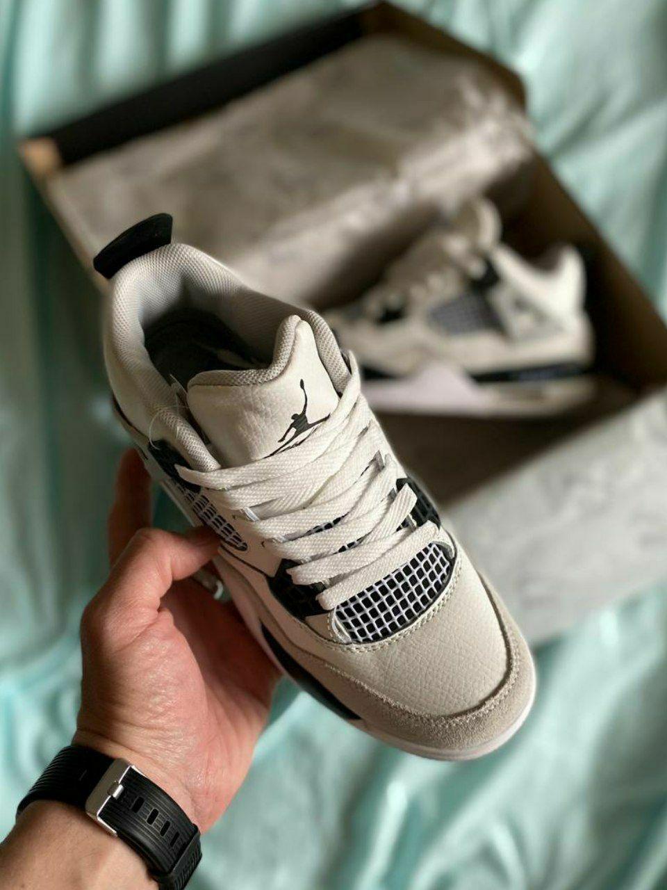 Nike Air Jordan 4 Military Black v2