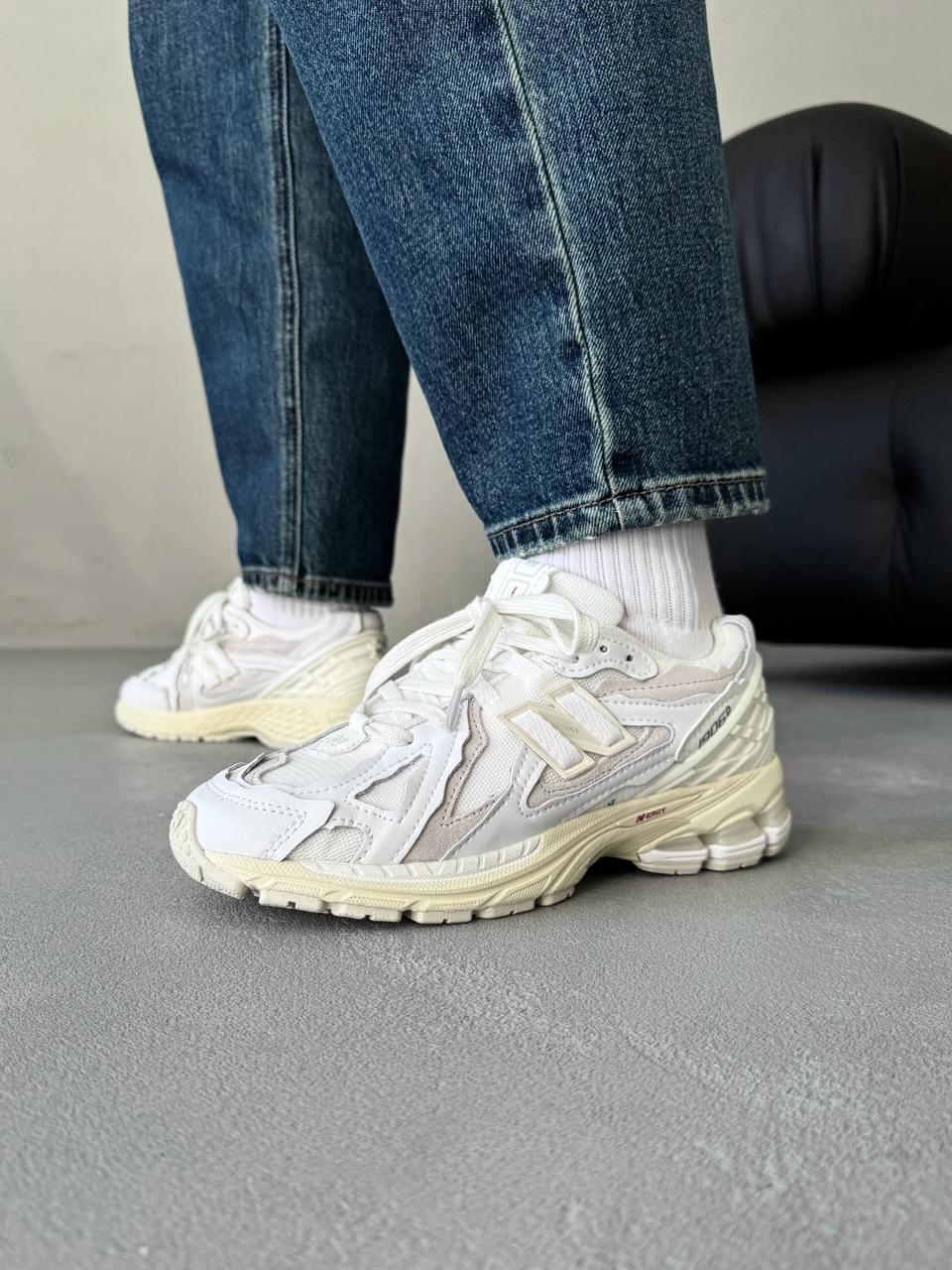 New Balance 1906D White Beige