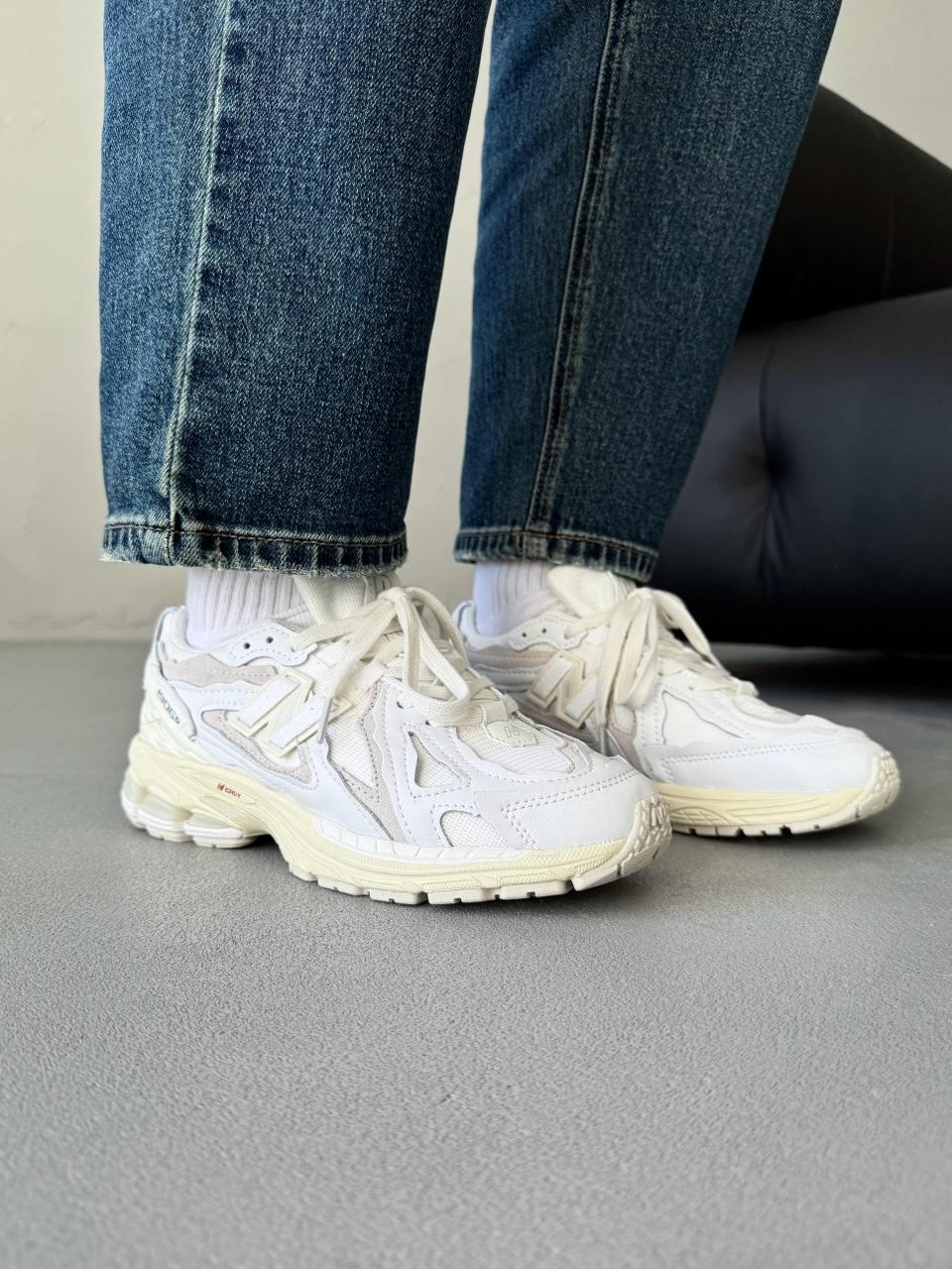 New Balance 1906D White Beige