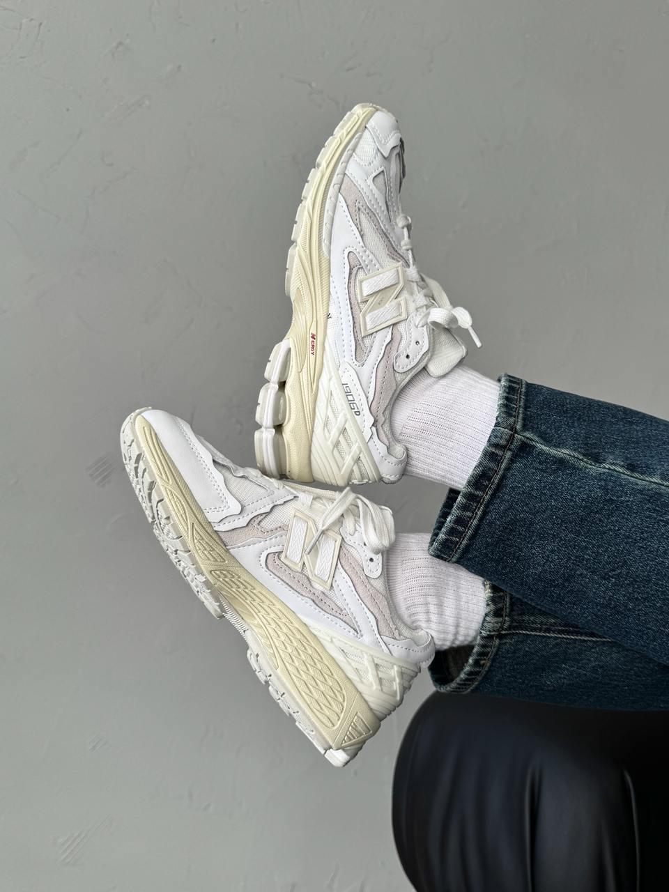 New Balance 1906D White Beige