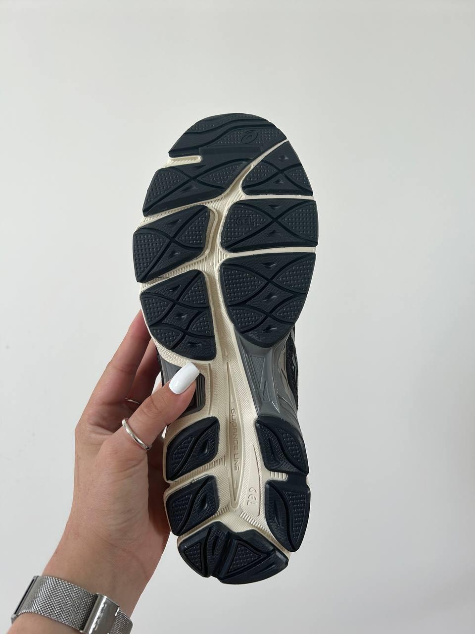 ASICS Gel NYC Oatmeal Obsidian Grey