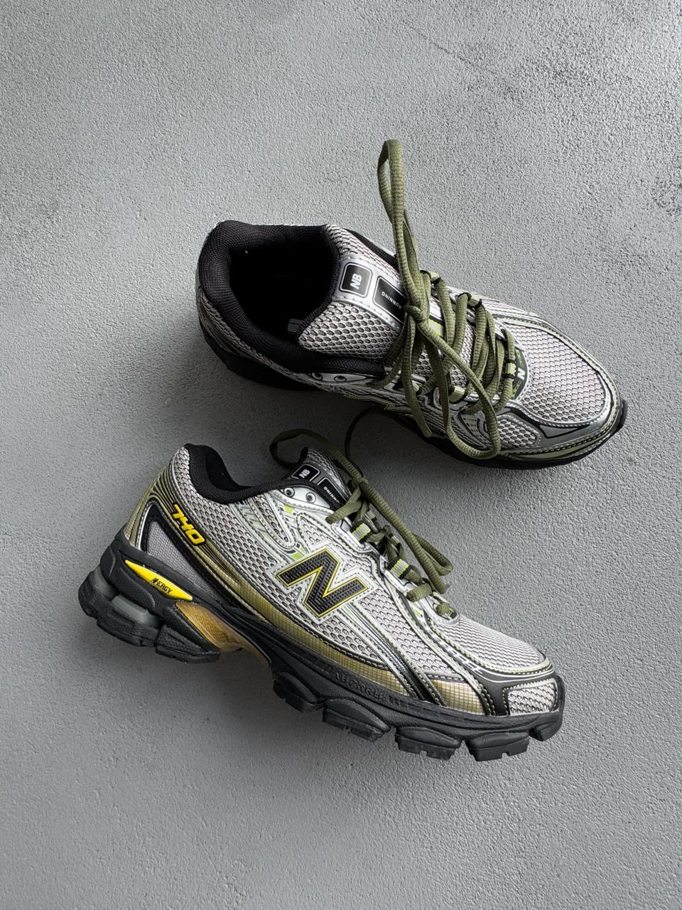 New Balance 740 Silver Yelow Black
