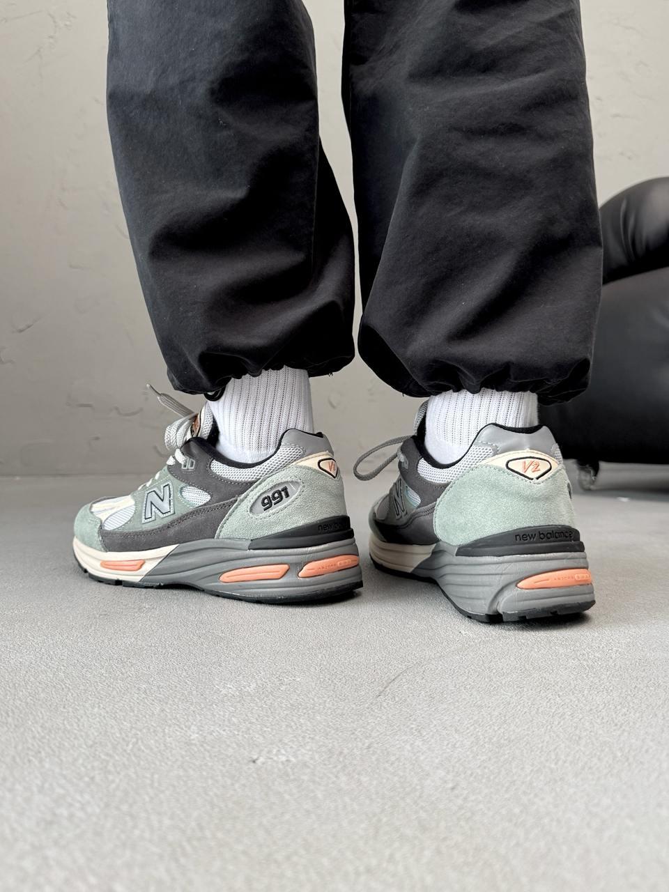 New Balance 991 Mint Grey Beige