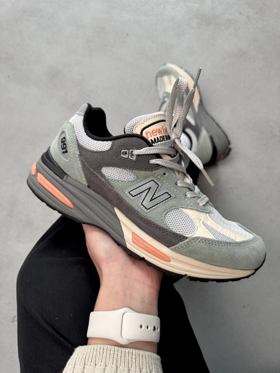 New Balance 991 Mint Grey Beige