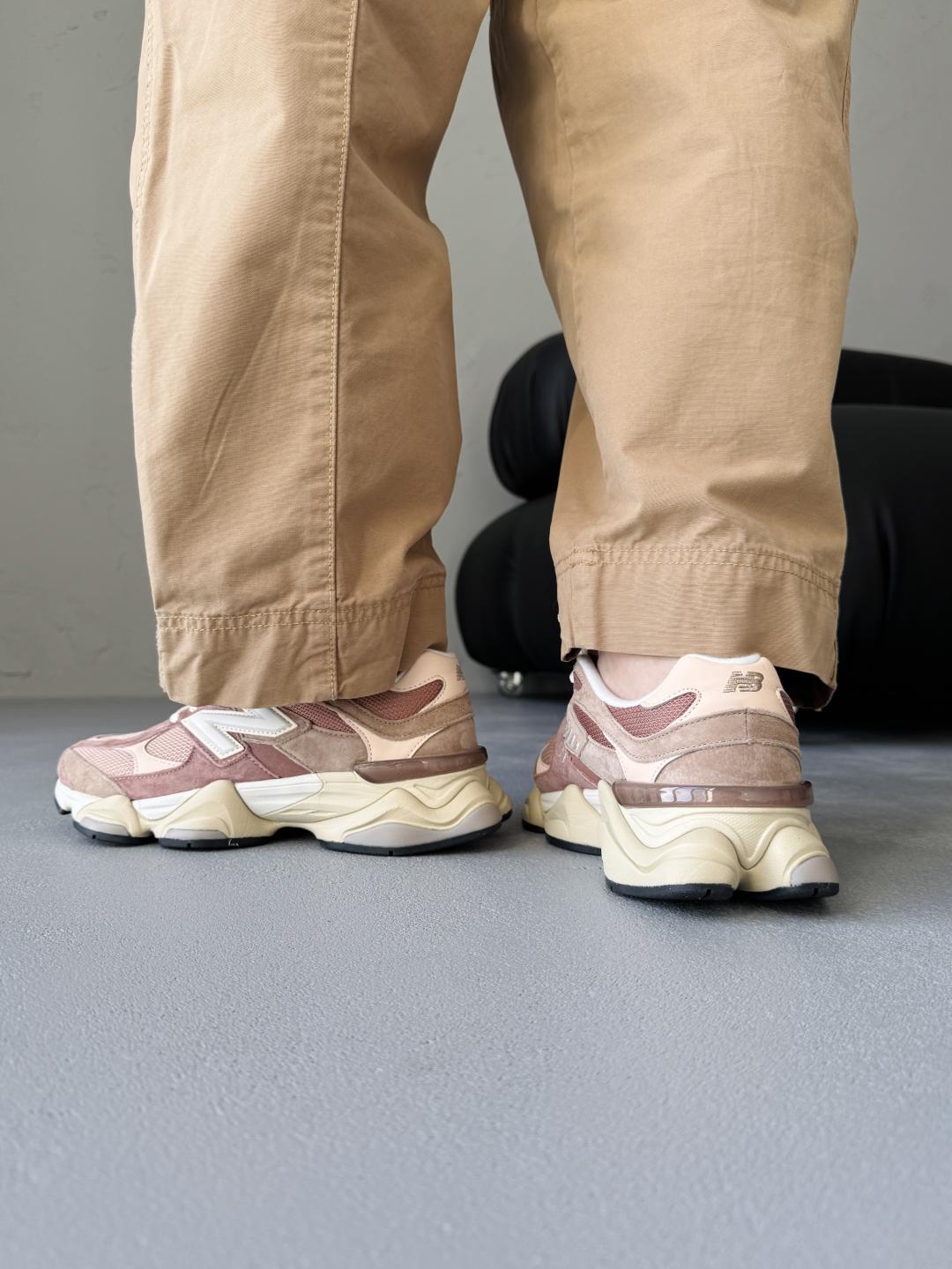 New Balance 9060 Brown Caramel