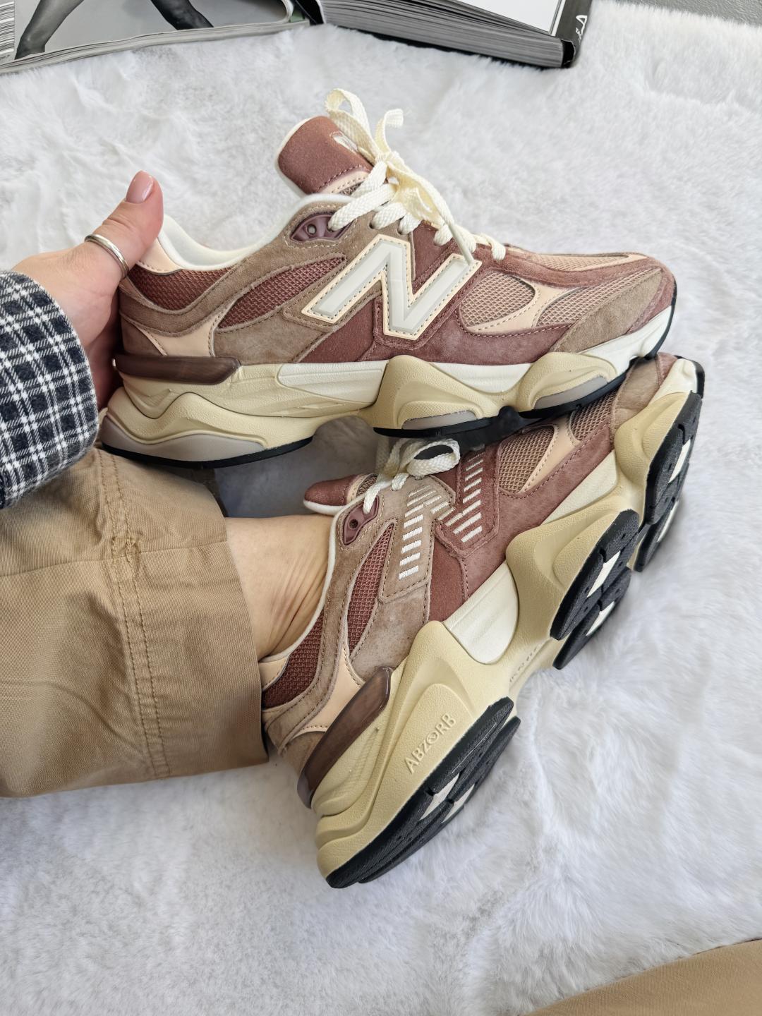 New Balance 9060 Brown Caramel