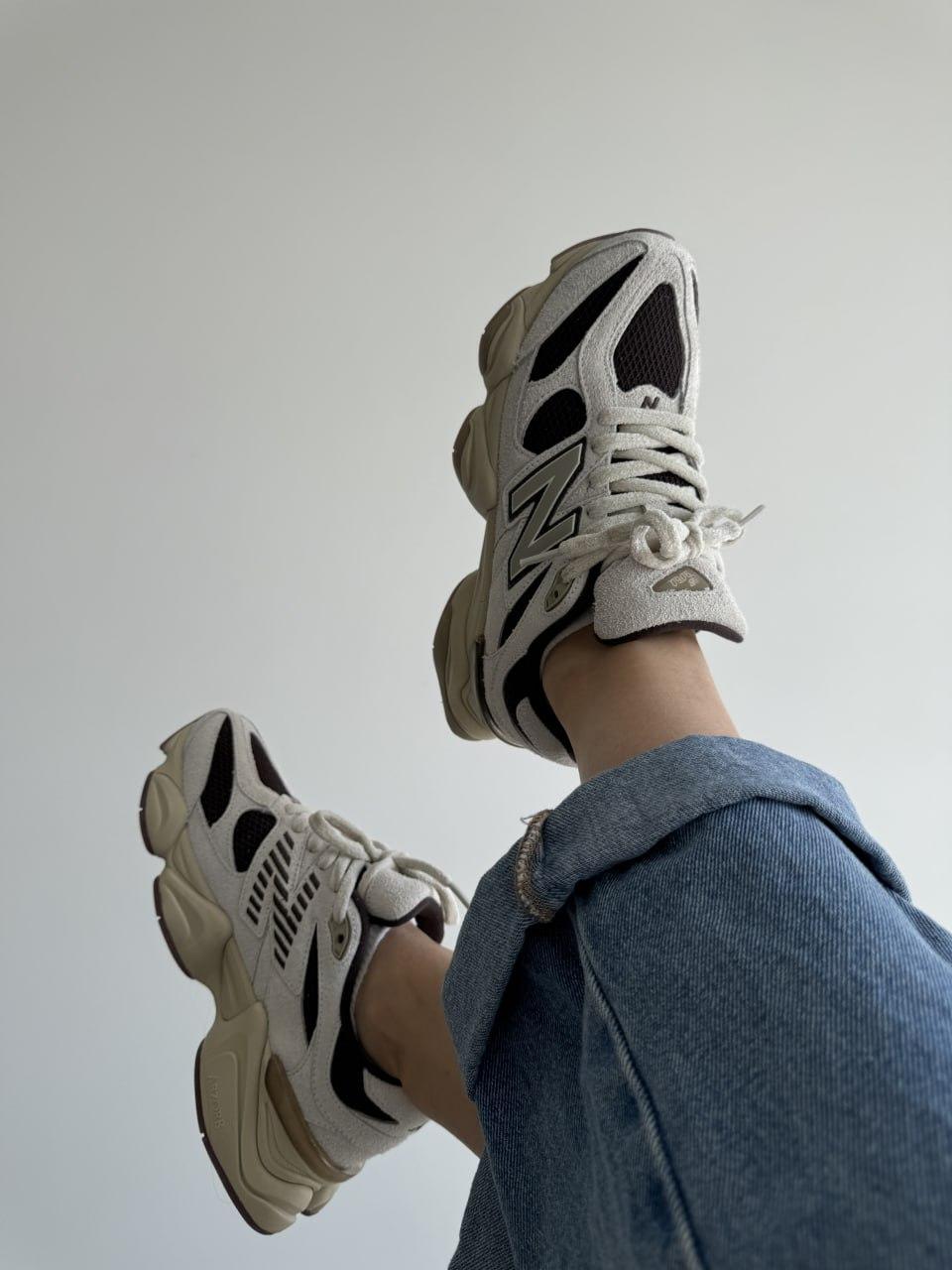New Balance 9060 Beige Brown