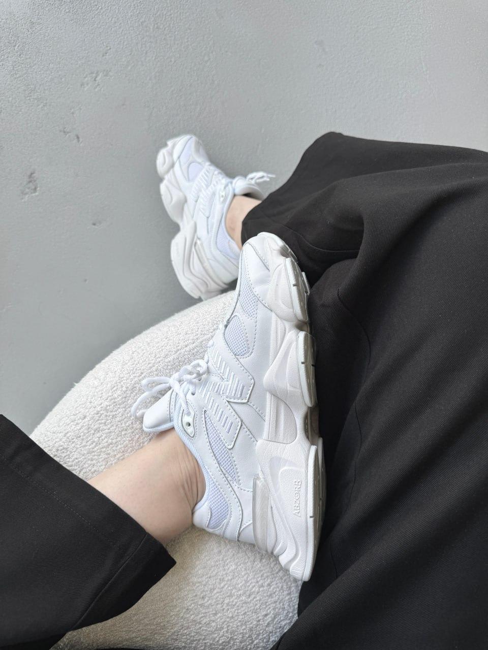 New Balance 9060 Triple White