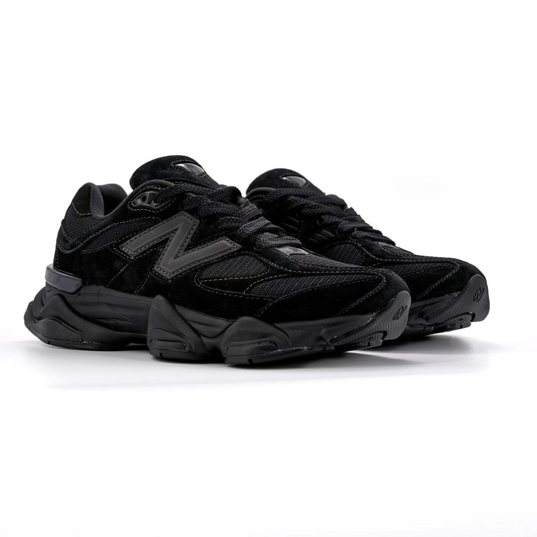 New Balance 9060 Triple Black