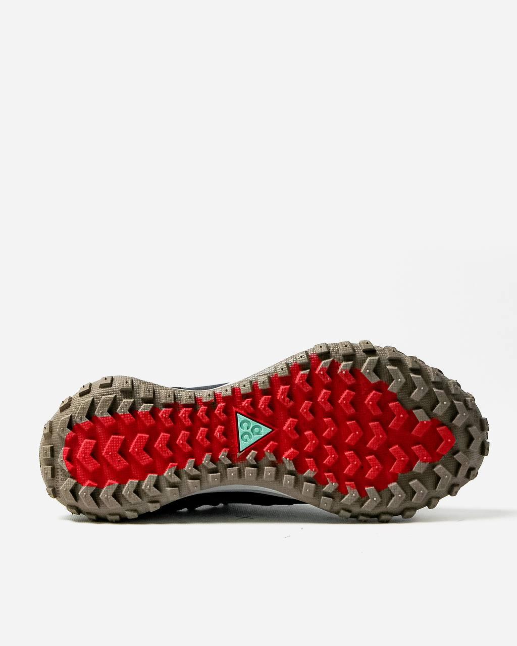 Nike ACG Mountain Fly Low SE Olive Black