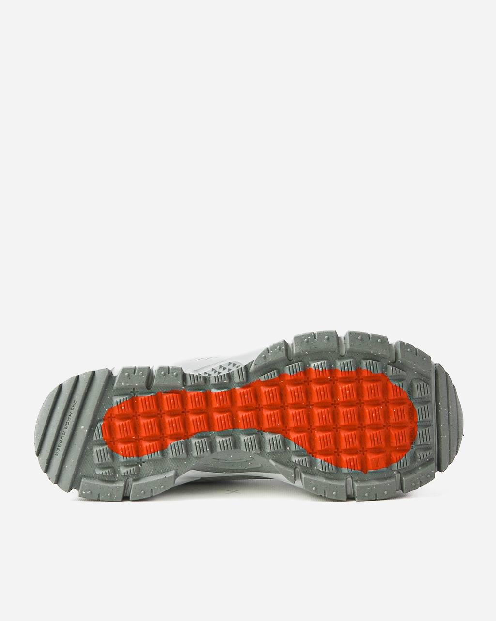 Nike Zoom Vomero 5 Roam Black Light Silver