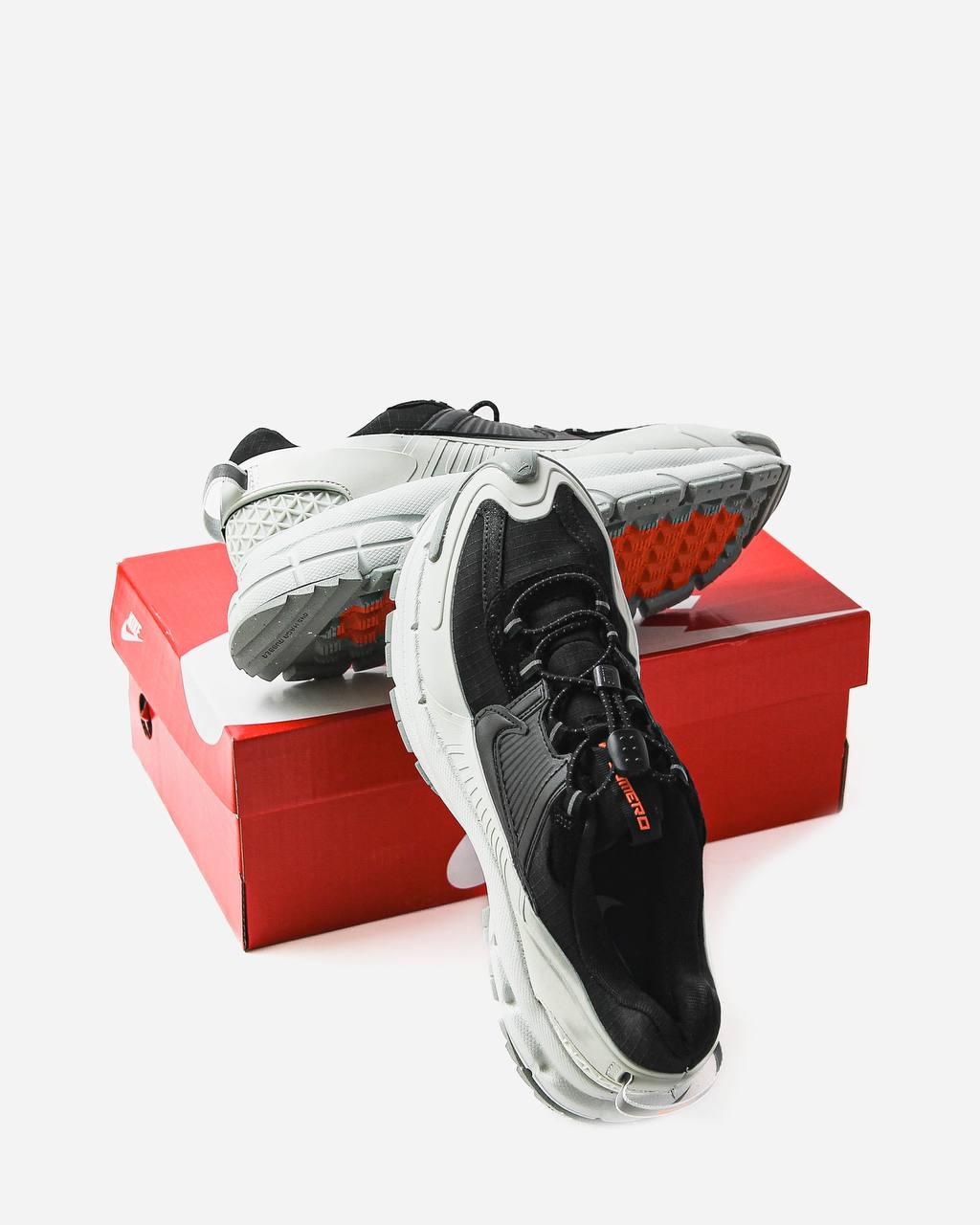 Nike Zoom Vomero 5 Roam Black Light Silver